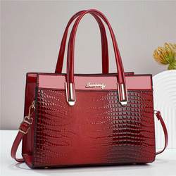 ກະເປົາຖືແບບ Crocodile ແບບໃຫມ່ trendy ຂອງແມ່ຍິງ handbag ຖົງ crossbody ບ່າອະເນກປະສົງຂອງແມ່ຍິງ