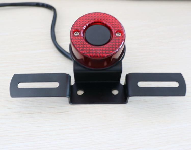 Harley Cruise Prince sửa đổi retro đèn hậu phía sau CG125 phụ kiện xe máy đèn phanh tấm giấy phép phanh đèn hậu - Đèn xe máy den xe may