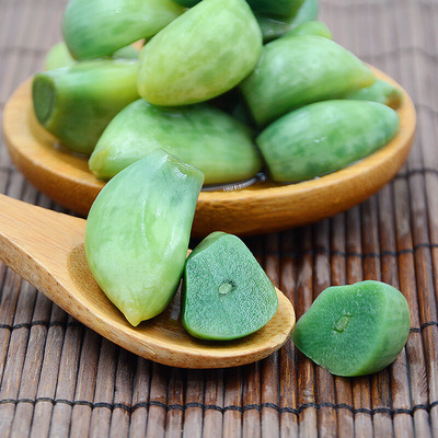 新鲜腊八蒜绿蒜翡翠醋400g