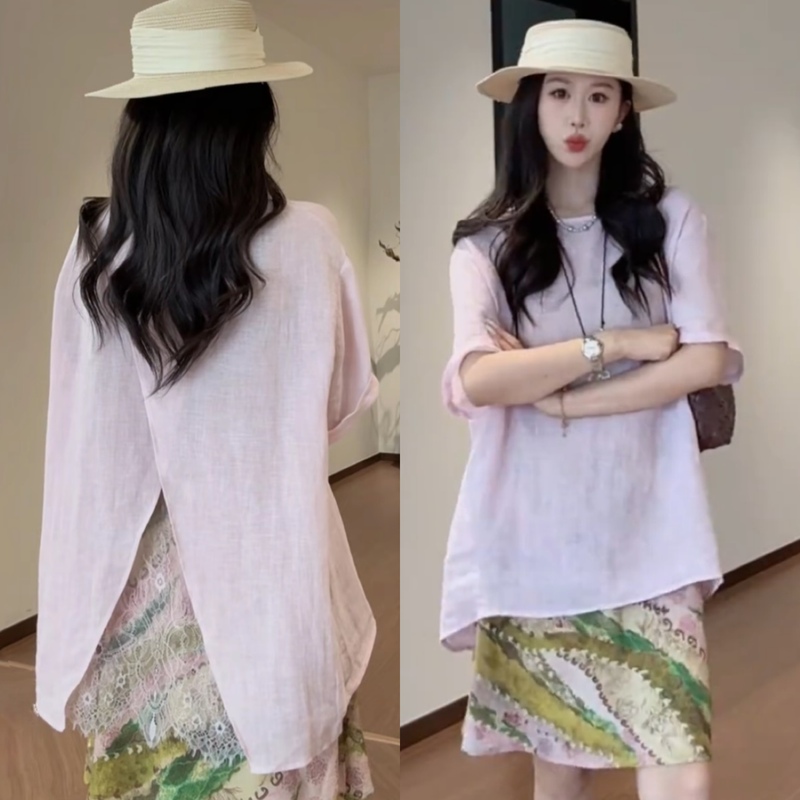 Korean Style Fashion Set for Women with Back Cutout Lace Splicing, Slit Short-Sleeve T-Shirt Top, Printed Half-Skirt, Short Skirt Korean Style Fashion Set for Women with Back Cutout Lace Splicing, Slit Short-Sleeve T-Shirt Top, Printed Half-Skirt, Short Skirt