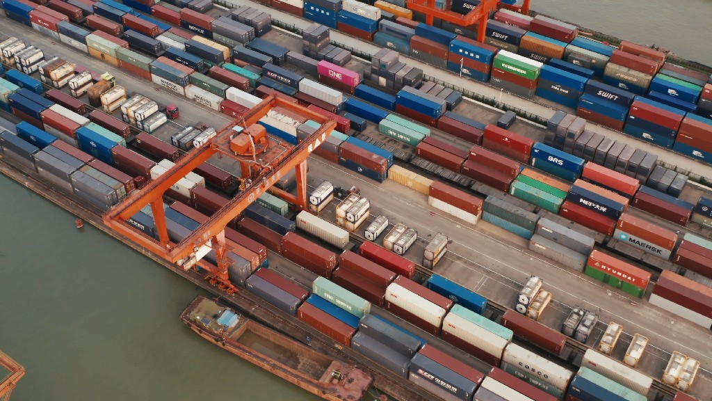 【实拍视频】集装箱港口航拍-PoseAe