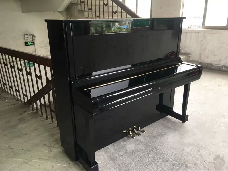 Nhật Bản nhập khẩu đàn piano thẳng đứng Yamaha U3H dành cho người mới bắt đầu chơi thử đàn piano