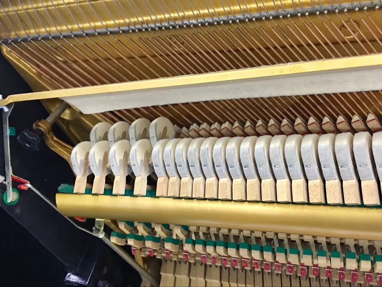 Nhật Bản nhập khẩu đàn piano thẳng đứng Yamaha U2H cho người mới bắt đầu chơi thử piano mozart