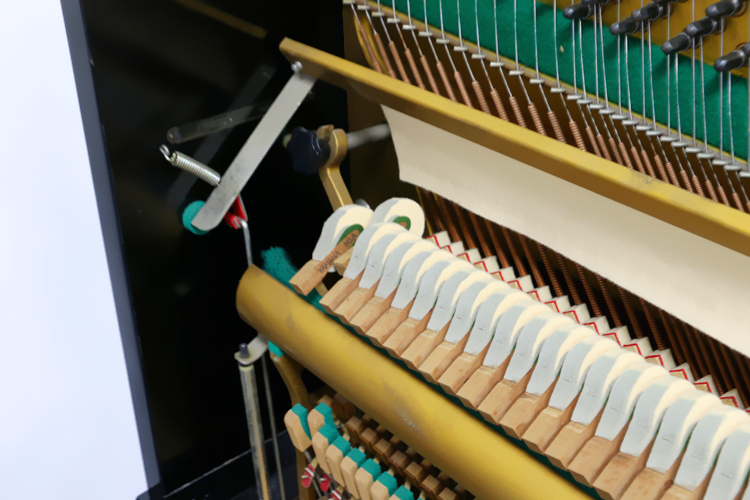 Nhật Bản nhập khẩu đàn piano Yamaha Yamaha cũ U1U2U3H dành cho người lớn mới bắt đầu thi chuyên nghiệp - dương cầm yamaha clp 625