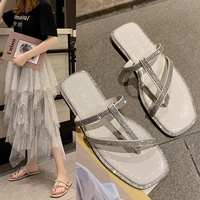 Dép nữ mang dép mùa hè thấp với một từ kéo nữ thời trang dép sandal và dép nữ 2019 dép mới - Dép cửa hàng giày dép gần đây