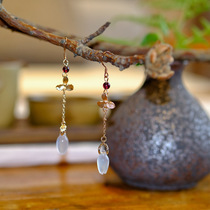 Xiaogongzi original white bud agate Garnet clover earrings ear ornaments P19