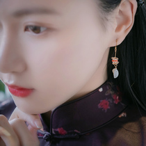 () Spot) Xiaogongzi original natural shaped pearl coral bead flower copper gilded exquisite antique earrings earrings