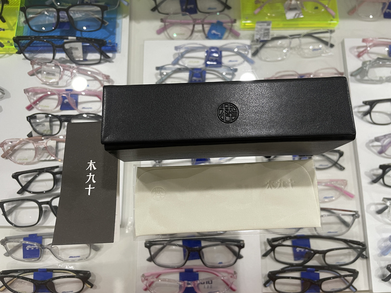 Mujiushi's Latest High-End Glasses Case (a Complete Set for Gifting) Retro Literary Anti-Pressure Foldable Sunglasses Case Mujiushi's Latest High-End Glasses Case (a Complete Set for Gifting) Retro Literary Anti-Pressure Foldable Sunglasses Case