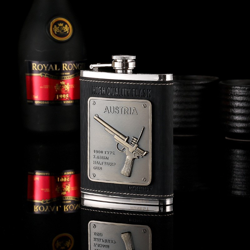 Imported from Germany 304 stainless steel small-capacity jug 8 ounces and a half catty personalized embossed jug portable