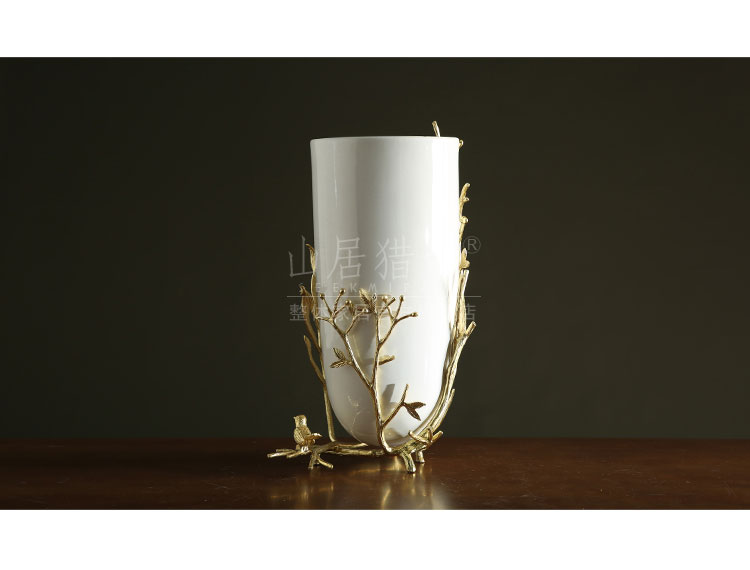 Modern light key-2 luxury soft outfit ceramic flower arranging flowers with white large copper vase mesa creative branches bird vase