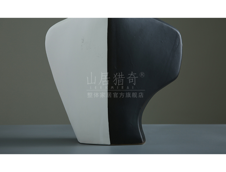 Northern wind household soft outfit, black and white ceramic vase creative furnishing articles contracted sitting room porch ark of dry flower receptacle
