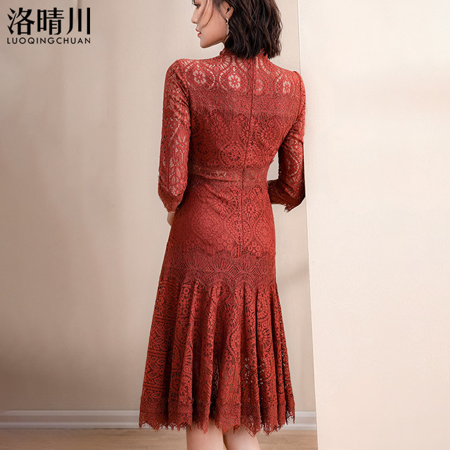 dress lace hollow ສໍາລັບແມ່ຍິງໃນພາກຮຽນ spring ແລະດູໃບໄມ້ລົ່ນກາງດູໃບໄມ້ລົ່ນດູໃບໄມ້ລົ່ນ slimming temperament ຂະຫນາດນ້ອຍມີກິ່ນຫອມ dress ສໍາລັບ ladies elegant ແລະສິນທາງປັນຍາ