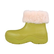 Rain boot wool shoe cover in the rain boot