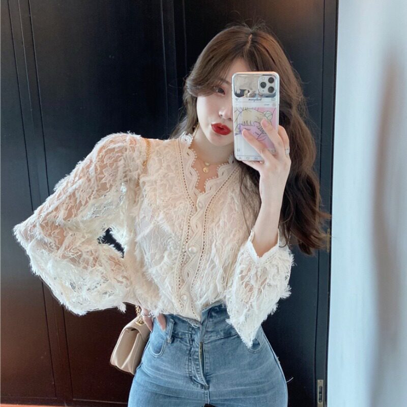 Vanya White Lace Sweater New Fixed Hundred Skin and Slim Fittings with Long Sleeve V-collar Shirt
