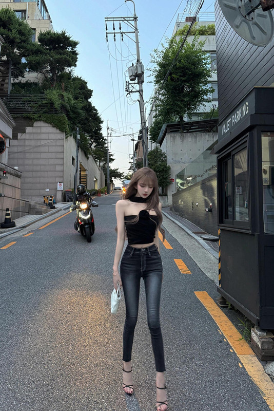 Korean New Gus*E Black and Gray Washed Faded Skinny Pants Versatile High-Waisted Slim-Fit Stretch Pencil Cropped Pants Korean New Gus*E Black and Gray Washed Faded Skinny Pants Versatile High-Waisted Slim-Fit Stretch Pencil Cropped Pants