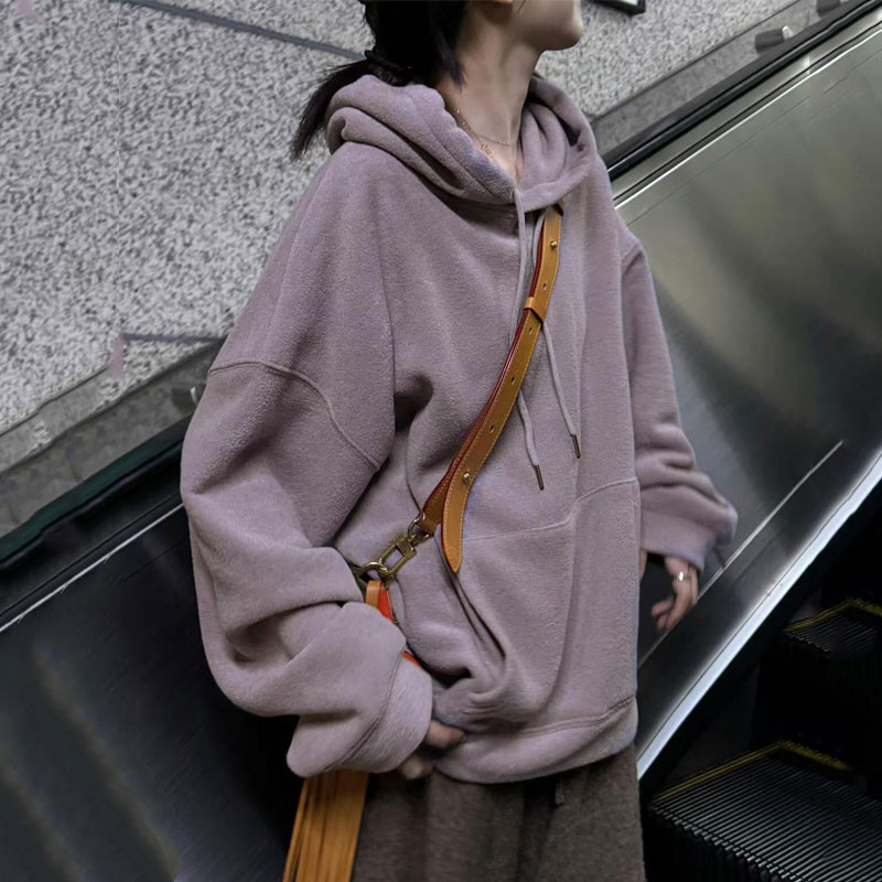 アメリカンレトロハイストリートスタイルのレディース用フード付きスウェットシャツ。春秋向け、オーバーサイズ、薄手、ゆったりとしたリラックススタイル、無地トップス。