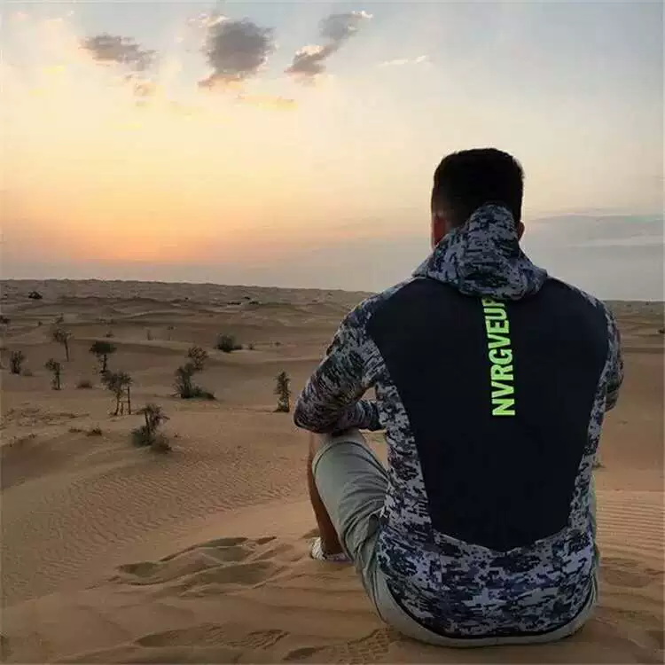 Cơ bắp chó thể thao anh trai áo len thể thao loại đàn ông ngoài trời chạy đào tạo áo hoodie Slim ngụy trang phù hợp với đào tạo - Thể thao lông cừu / jumper áo hoodie nam đen