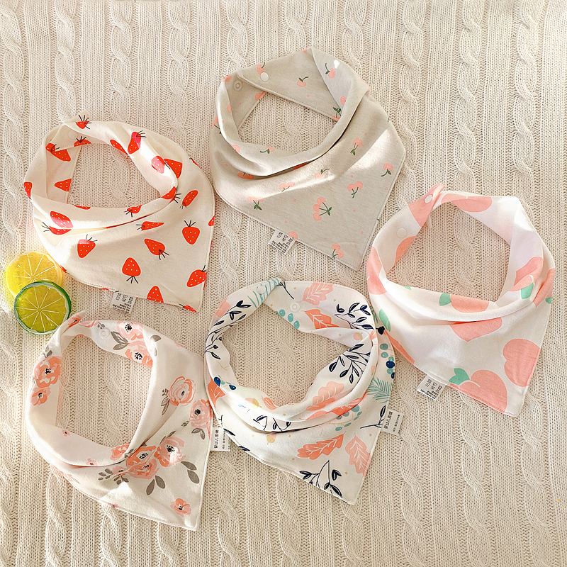 Baby Pure Cotton Saliva Towel Newborn Baby Enclosure Full Cotton Child Bilayer Male Girl By Button triangular towel Saliva Pocket