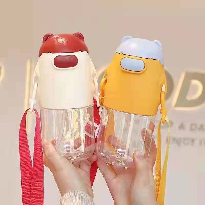 Children's straw water cup cute messenger sealed plastic cup cartoon cup custom student gift outdoor baby bag cup
