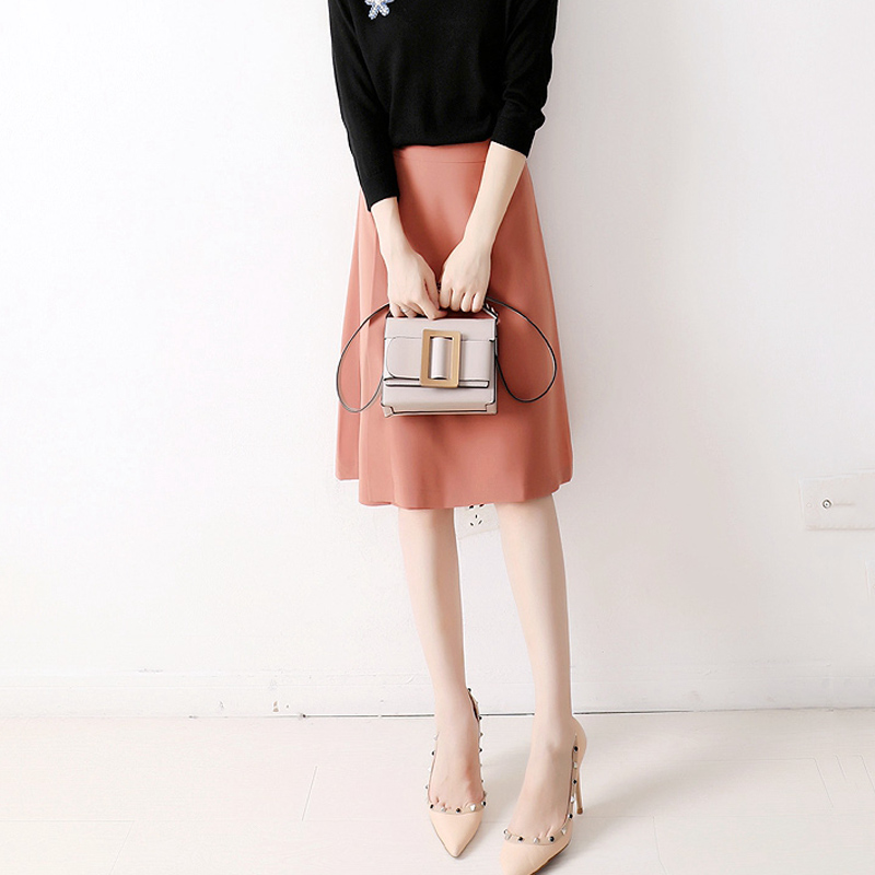 Drooping skirt women's 2022 early autumn new A-line high-waisted elegant knee-length fashion commuter all-match temperament skirt