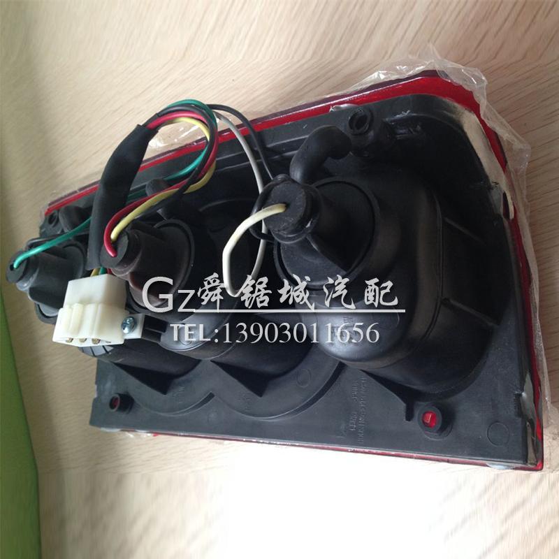 Great Wall Pickup Phụ tùng ô tô Phía sau Đuôi ánh sáng Phanh sau Ánh sáng phía sau Thanh ánh sáng Đuôi hội phụ kiện đồ chơi ô tô tại hà nội