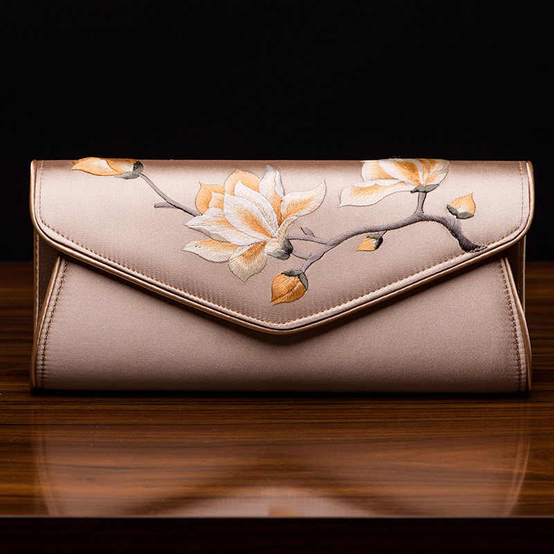 High-End Mulberry Silk Embroidered Cheongsam Bag for Women, Handmade Embroidered Clutch Wallet, Gift for Wedding, Mother's Style Clutch Bag