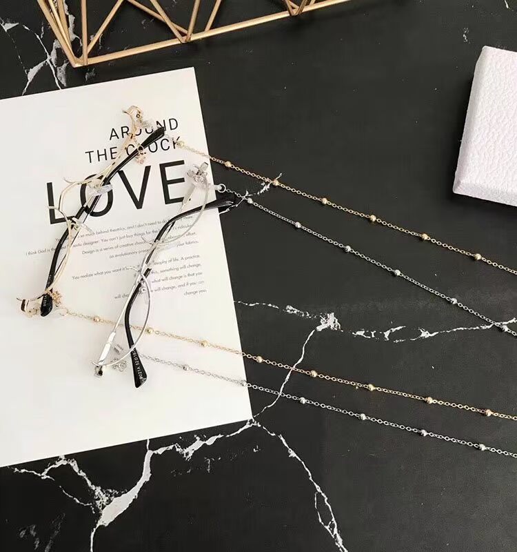 Lắc các mô hình thủy triều Nhật Bản không thấu kính kim loại nửa khung kính gọng phẳng gương thả nước trang trí mặt dây chuyền kính mới kính cartier