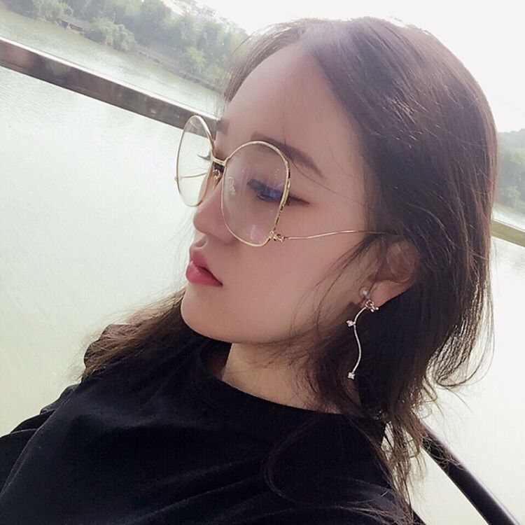 Màu đỏ lưới với cá tính của chân gương kim loại bóng nhỏ gương phẳng nam nữ trang trí kính gọng kính khung lớn gọng kính đẹp
