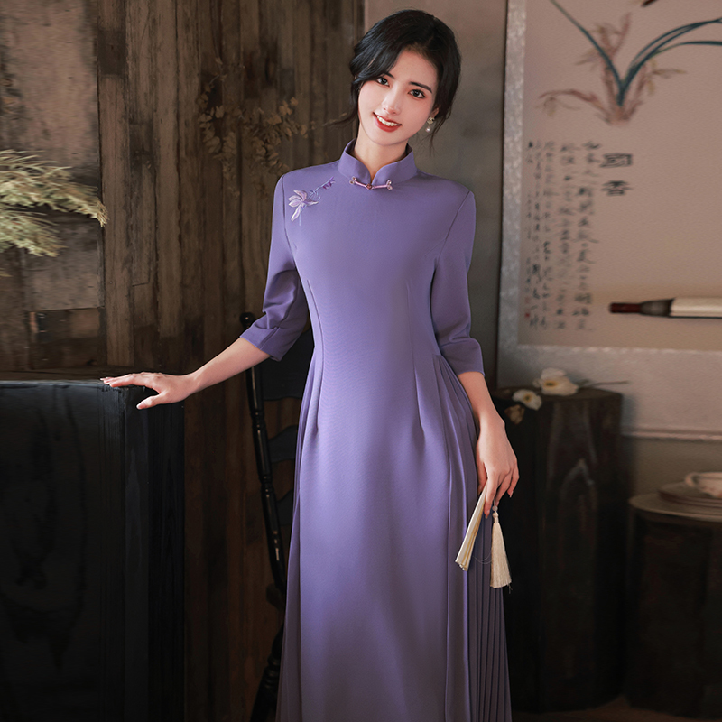 Improved Version of the Ao Dai Cheongsam Dress, 2026 New Model, Chinese-Style Purple, High-End, Elegant, Suitable for Everyday Wear for Women Improved Version of the Ao Dai Cheongsam Dress, 2026 New Model, Chinese-Style Purple, High-End, Elegant, Suitable for Everyday Wear for Women