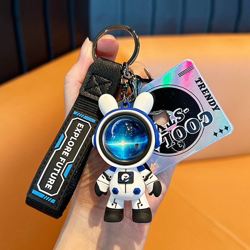 2025 New High-End Starry Sky Astronaut Keychain Car Key Chain Pendant for Men with a Sense of Sophistication Backpack Accessory