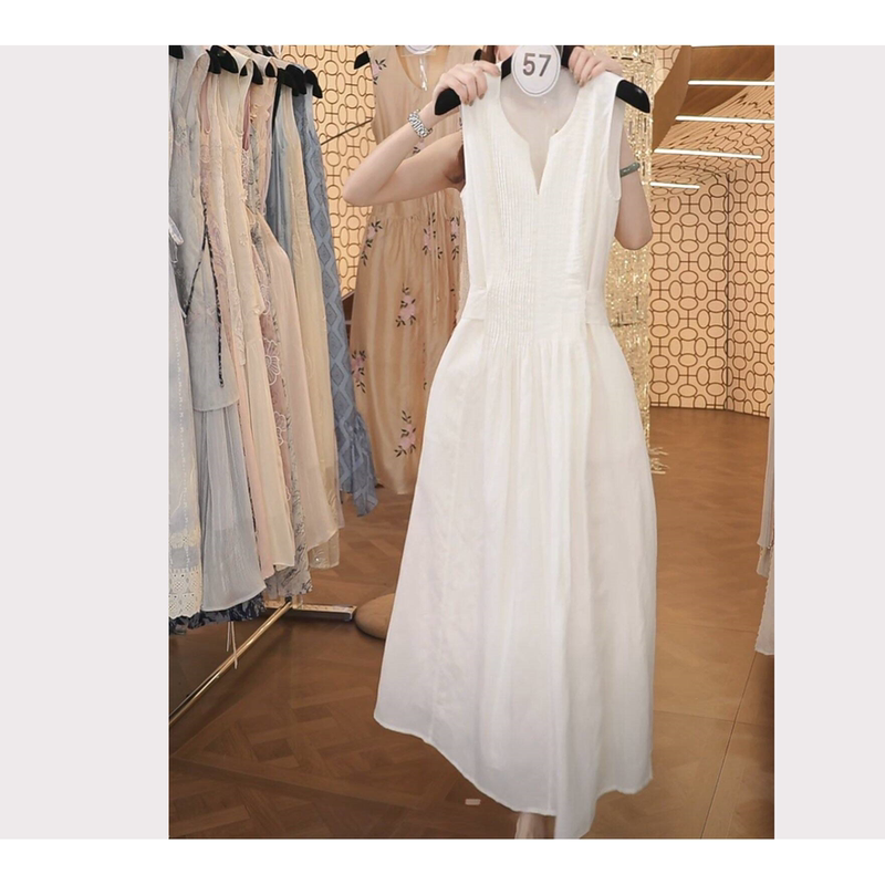 2026 Spring/Summer New Light Luxury Designer Women's Dress High-End Sleeveless Skirt 2026 Spring/Summer New Light Luxury Designer Women's Dress High-End Sleeveless Skirt