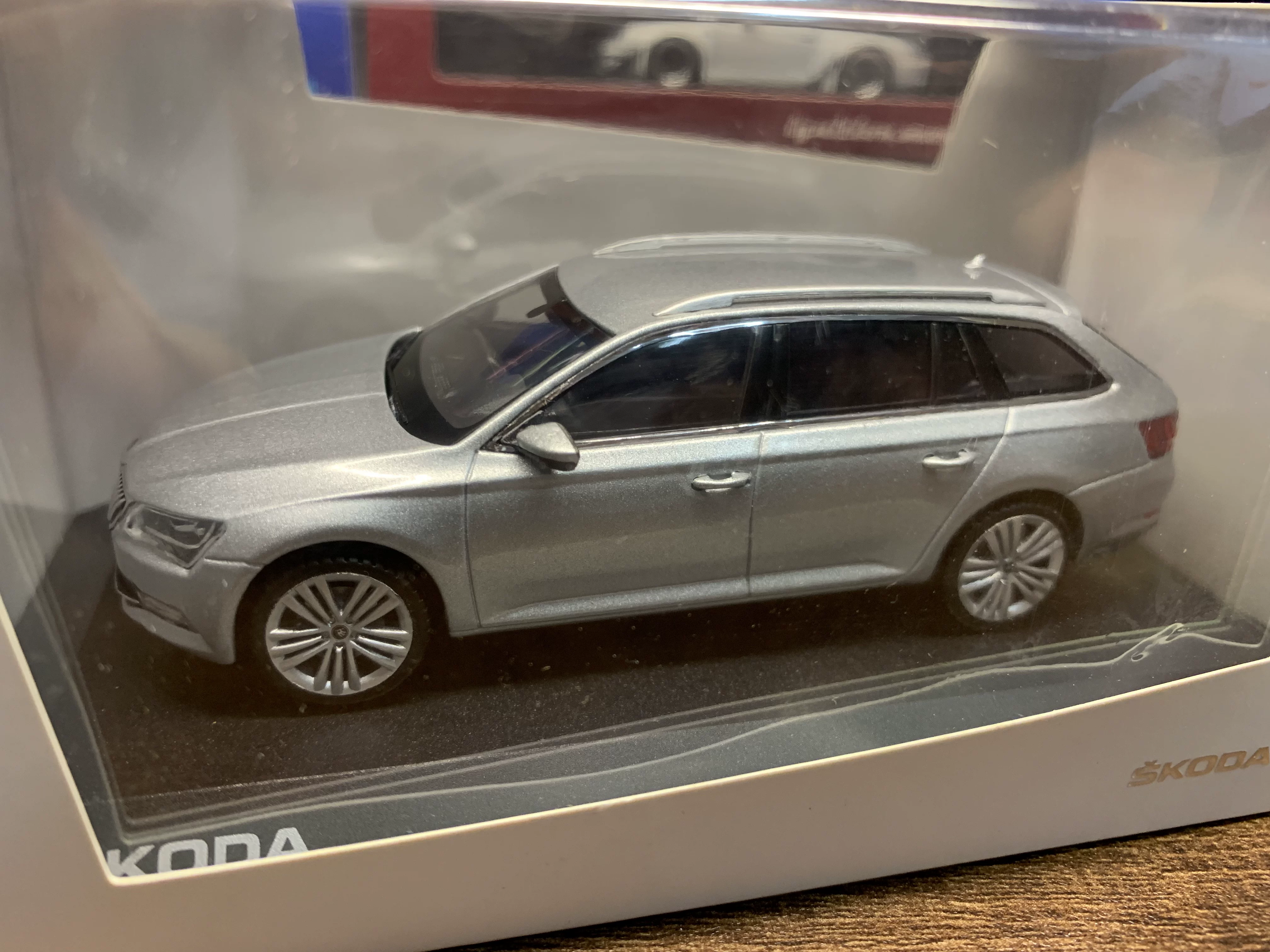 1/43 Скорость Шкода Travel Edition