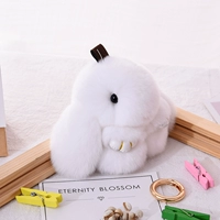 Белая версия высотой 8 см.