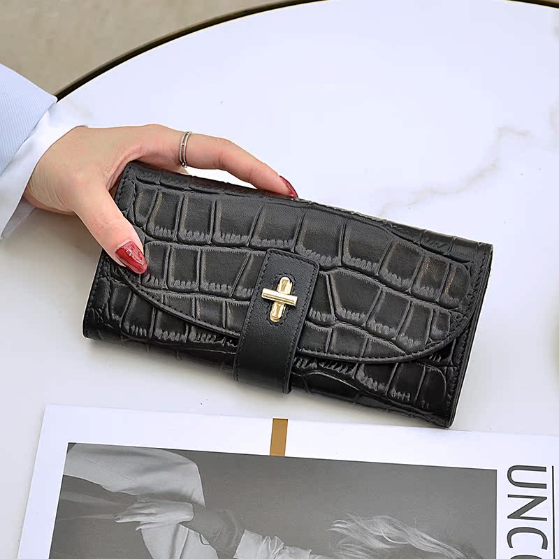 2022 new wallet women's long version leather European and American fashion youth crocodile pattern solid color lock buckle leather clutch trend