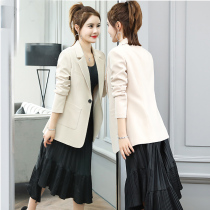 Blazer women 2021 Spring and Autumn New Korean version of slim temperament chic Net red casual ins White small suit