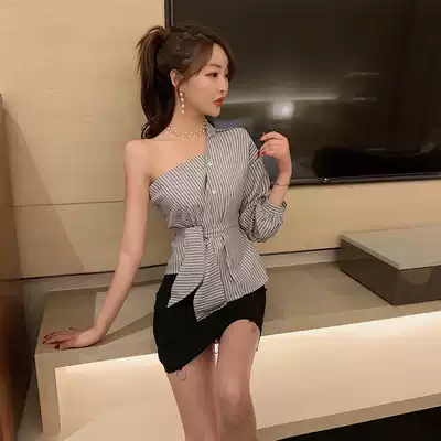 Hong Kong style chic mind exposed one-shoulder lace-up striped three-quarter sleeve shirt Women's oblique shoulder one-sleeve irregular shirt top