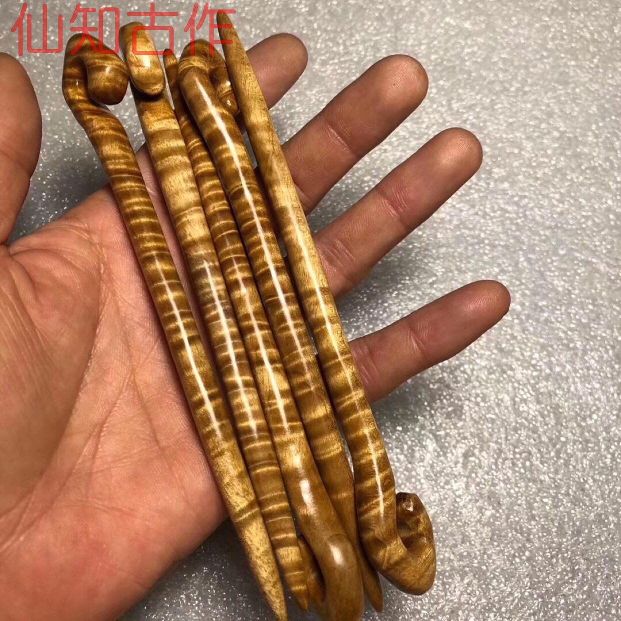 Fairies fairy as golden silk Nan Xiao Ye Zhennan Dried Wood Old Stock Water Wave Hair Hairpin Retro Wind Solid Wood Hairpin Ornament