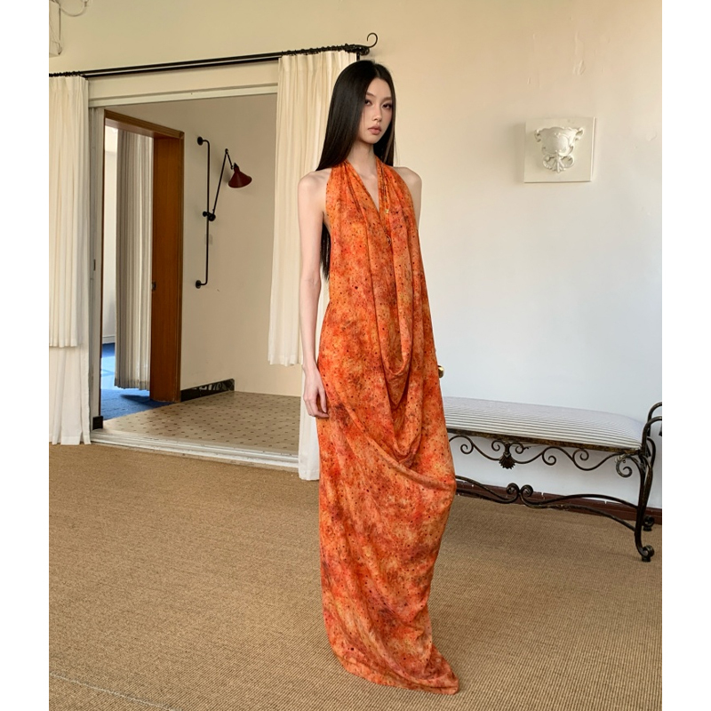 High-End Printed Halter Neck Slimming Dress, Original Design, Women's Summer Island Vacation Long Dress, Sexy Backless Dress High-End Printed Halter Neck Slimming Dress, Original Design, Women's Summer Island Vacation Long Dress, Sexy Backless Dress