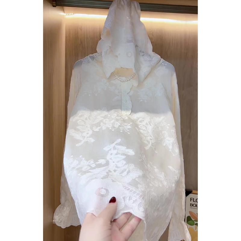 Korean Style Elegant and Gentle Hooded Lace Shirt for Women 2026 New Loose and Stylish Age-Reducing Top Trendy