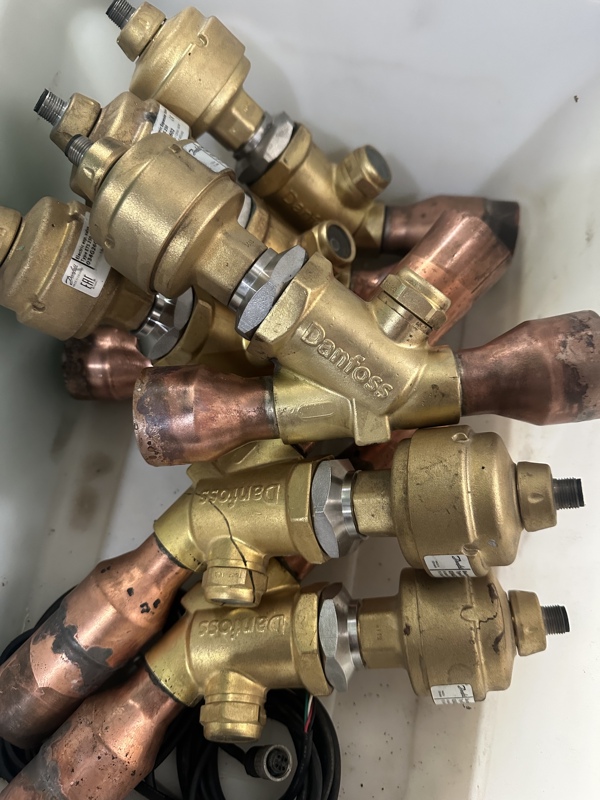 Disassembly of Danfoss Danfoss Electronic Expansion Valve Ets250/2602 Ets250/2601