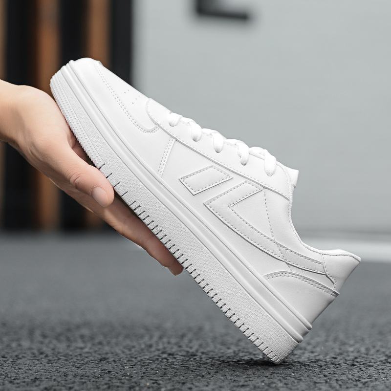 Summer Extra-Large Leather Sports Shoes for Men, Size 45 for Teenagers, Size 46, Versatile White Sneakers for Students, Trendy Casual White Sneakers