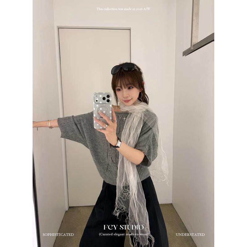 Fcy Studio Early Autumn Souvenir Wool Slanted Shoulder Sweater for Women, Loose Batwing Sleeve Off-Shoulder Knitted Short-Sleeve Top