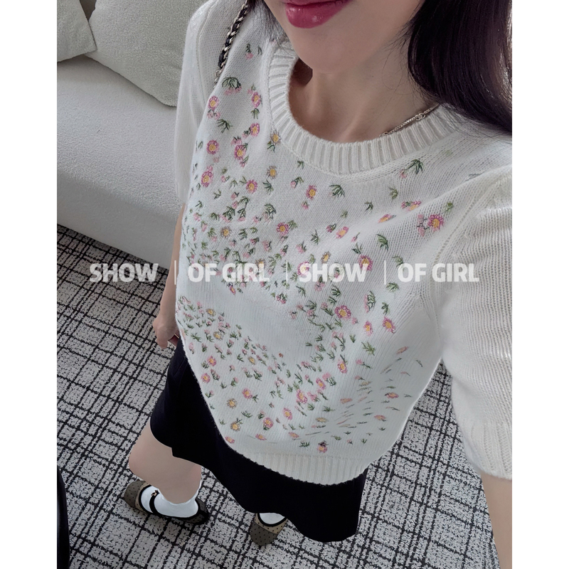 Show of Girl 26S Spring Floral Border! Gentle Letter Floral Embroidery Knit Short-Sleeve Pullover Sweater