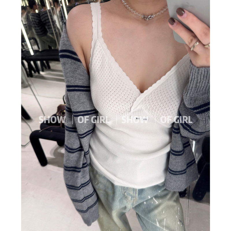 Show of Girl 25Fw One Garment, Multiple Wears! Girly Letter Lace Slimming Knitted Camisole Show of Girl 25Fw One Garment, Multiple Wears! Girly Letter Lace Slimming Knitted Camisole