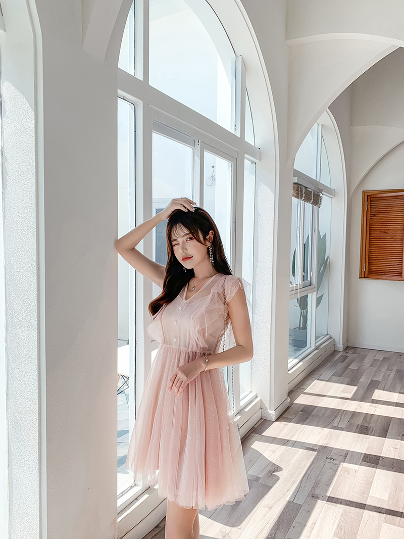 VK旗艦店 韓國風名媛V領拼接閃閃網紗短版無袖洋裝