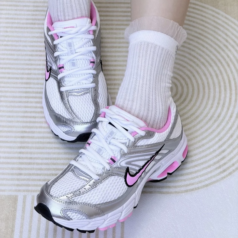 Nike Air Max Moto 2K Low-Top Long-Distance Running and Sprinting Shoes for Women, Silver Pink Hq2056-101 Nike Air Max Moto 2K Low-Top Long-Distance Running and Sprinting Shoes for Women, Silver Pink Hq2056-101