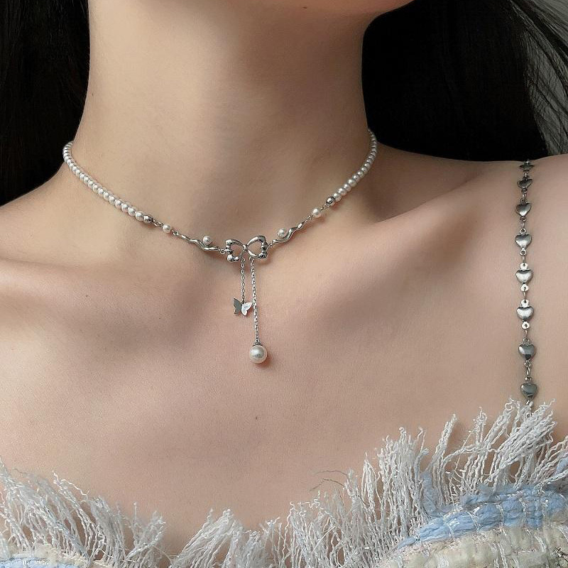 Bowknot Pearl Necklace for Women, Light Luxury Niche Design, Exquisite and High-End Feel, Versatile Collarbone Chain, Trendy Neck Chain for Best Friends