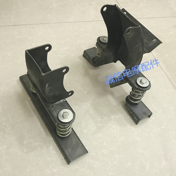 Tricycle motorcycle 150-250 engine crane frame engine fixing bracket soft connection fixing bracket