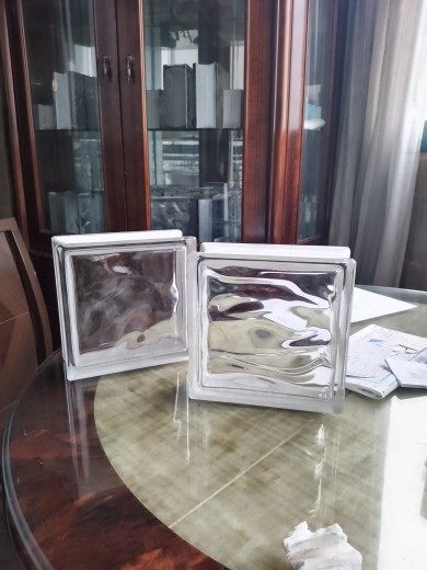 Import of Spanish Bormio Popi Orly ultra white glass brick Europe CE certified glass brick partition wall