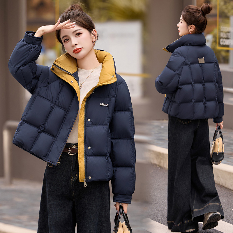 2026 Short Stand-Collar down Jacket for Women, Color-Blocking, 90% White Duck Down, Thickened for Warmth, Fashionable Casual Style down Jacket 2026 Short Stand-Collar down Jacket for Women, Color-Blocking, 90% White Duck Down, Thickened for Warmth, Fashionable Casual Style down Jacket